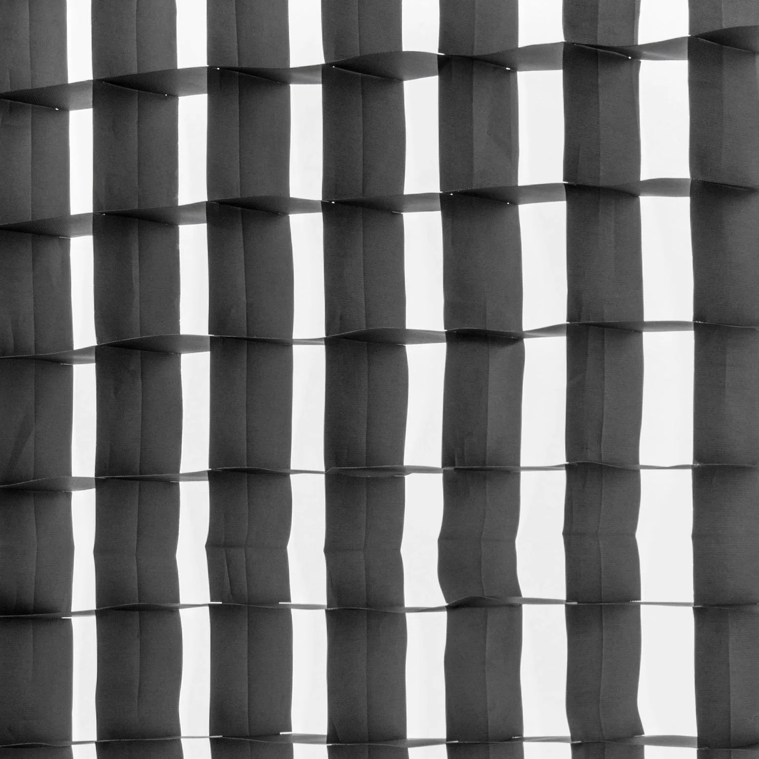 40-Degree Egg Crate Grid for Softbox 2x3 and 24"x32" - Image 2