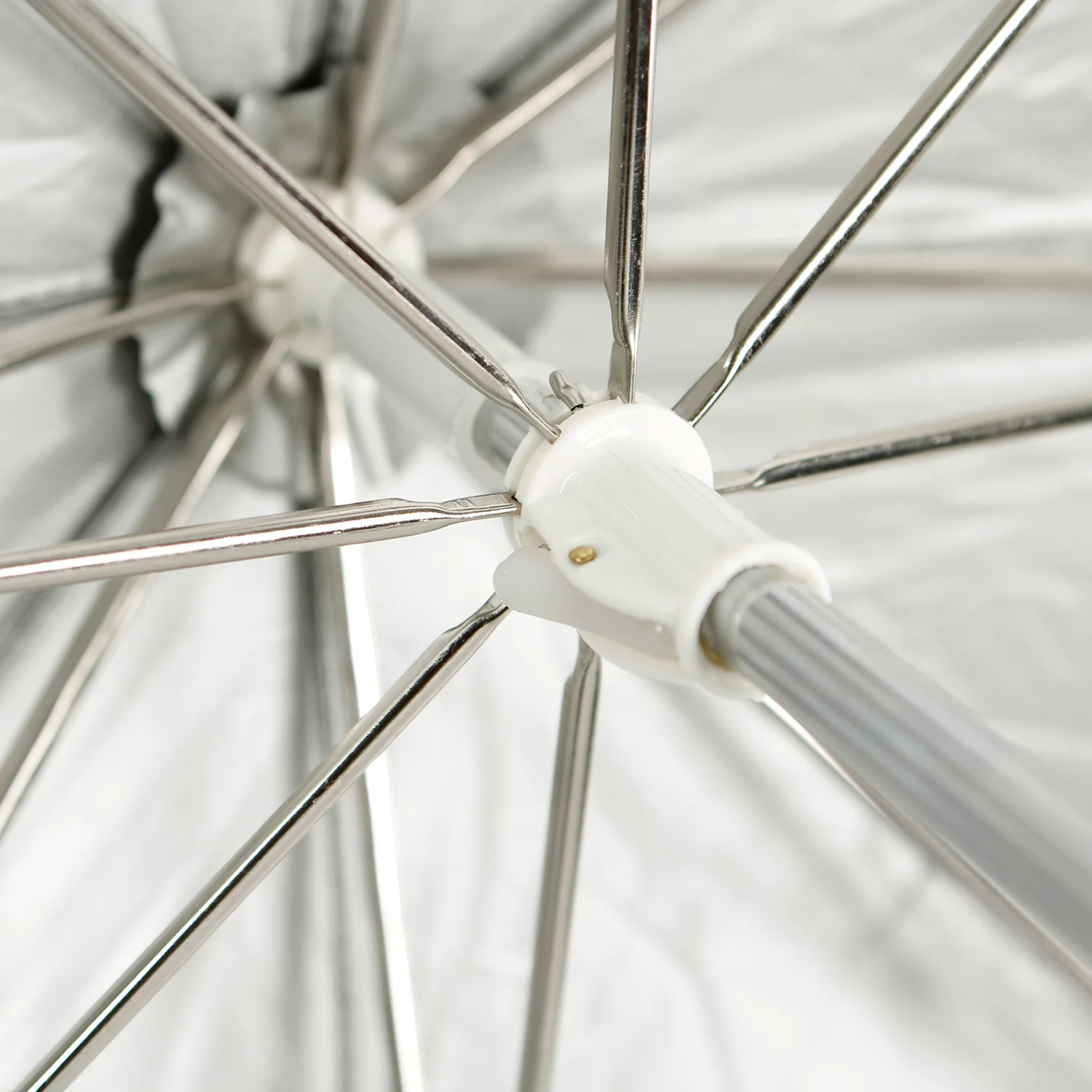 Compact Collapsible Umbrella - Soft Silver Bounce (43") - Image 3