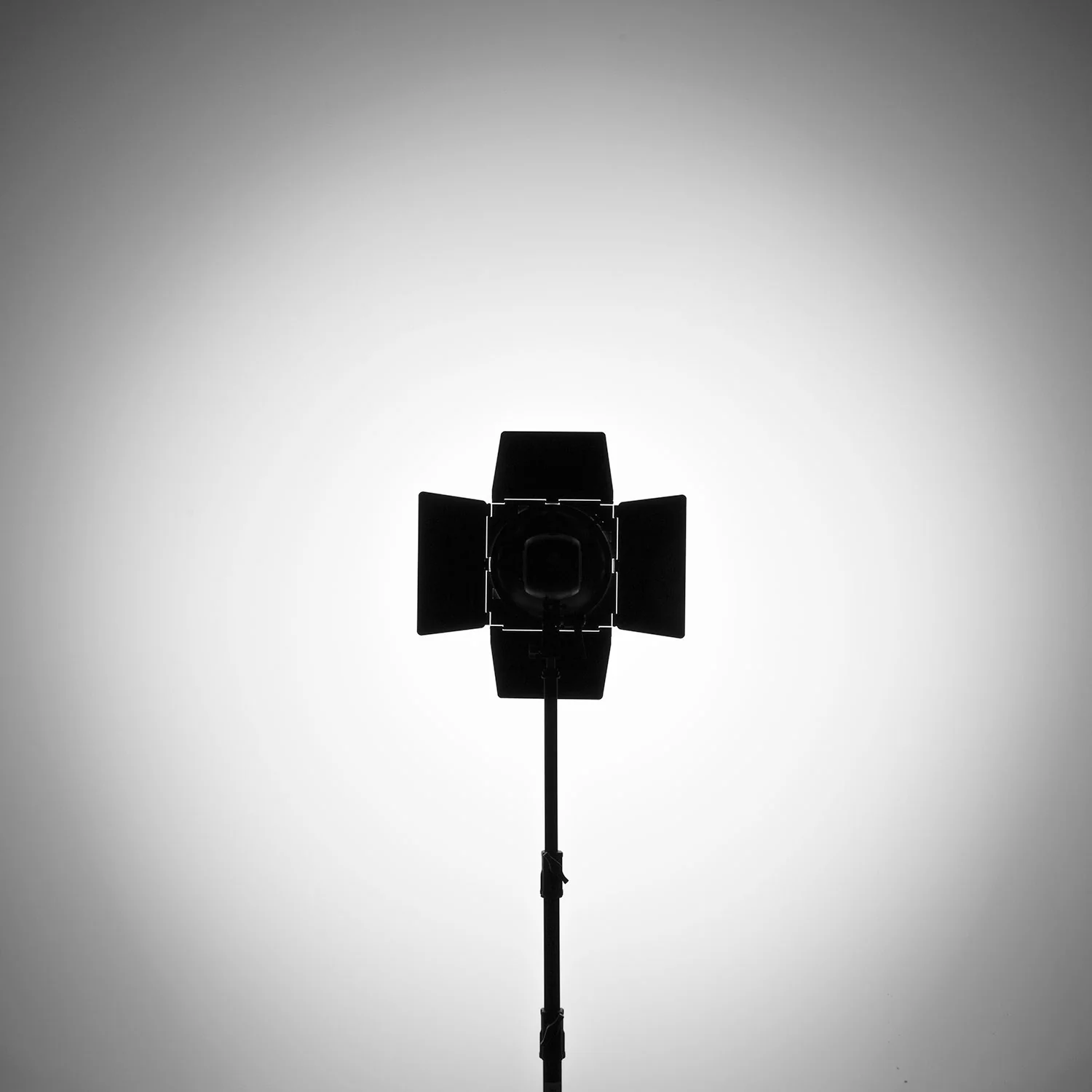 Barndoor Set for 70-Degree Wide Reflector - Image 7