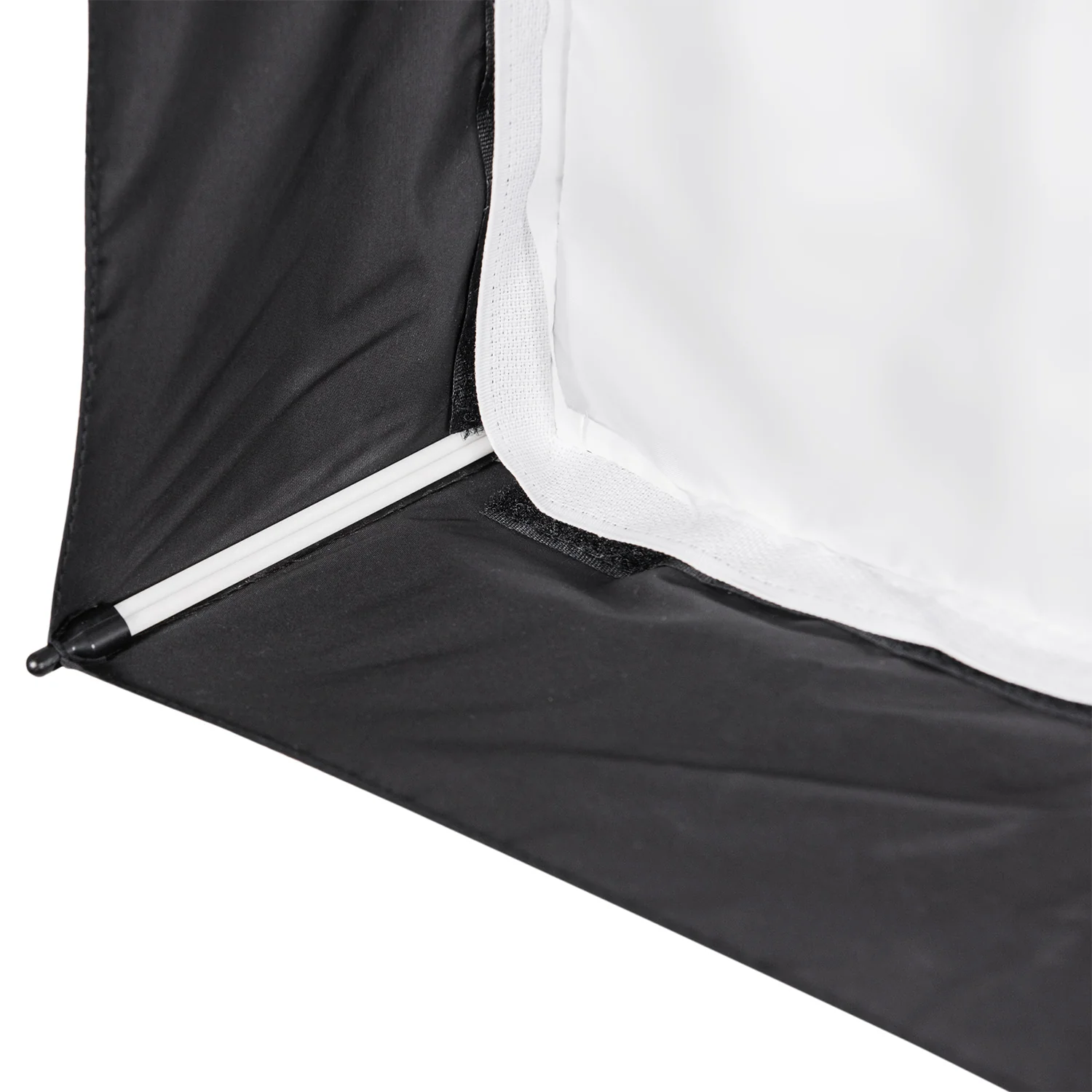 Medium Apollo Softbox with 40-Degree Grid (28") - Image 9