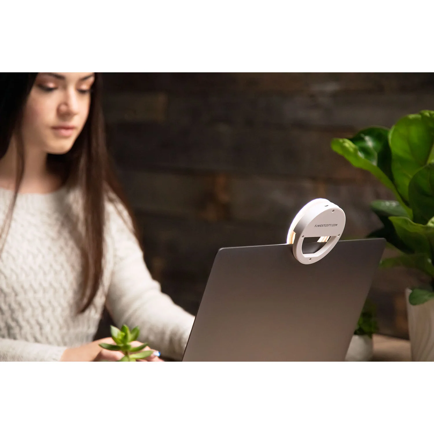 Universal Mini Ring Light for Mobile Phones/Devices - Image 8