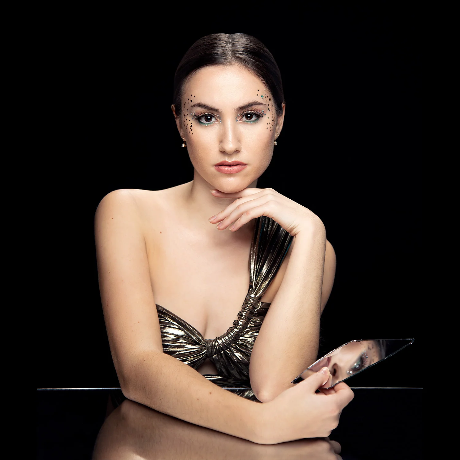 X-Drop Pro Wrinkle-Resistant Backdrop Kit - Rich Black (8' x 8') - Image 6
