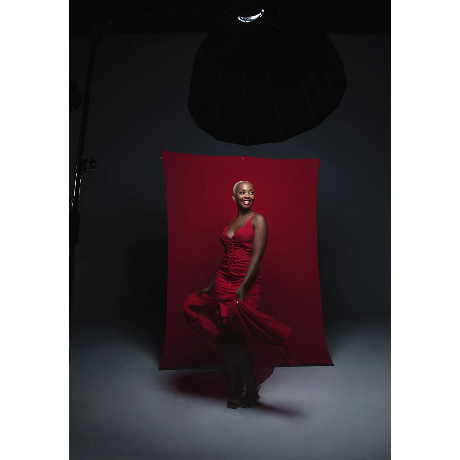 X-Drop Wrinkle-Resistant Backdrop - Scarlet Red (5' x 7') - Image 4